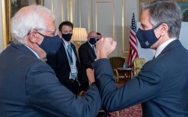 Блинкен перед визитом в Украину обсудил с Боррелем агрессию России