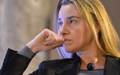 Могерини расплакалась, говоря о терактах в Брюсселе: появилось видео