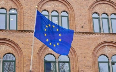 Еврокомиссия будет рекомендовать статус кандидата для Украины с конкретными условиями