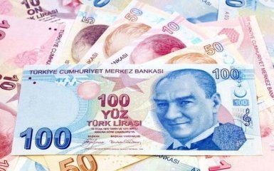 Турецька ліра продовжує падати на тлі звільнення Ердоганом керівнивництва центрального банку