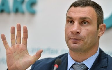 Кличко отказался от должности в партии Порошенко