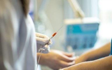 НСЗУ розкрила вартість лікування одного українця від COVID-19