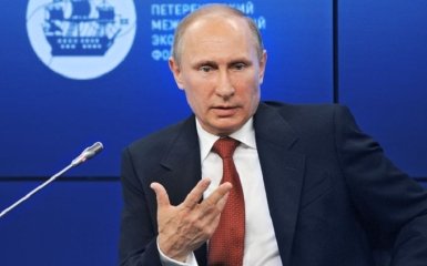 Прогнувся: санкції змусили Путіна змінити одну із доктрин безпеки Росії