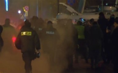 "Майдан" у Польщі: до Варшави стягують поліцію