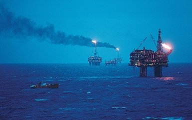 После подъема в среду цены на нефть опять упали