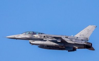 США готовы рассматривать варианты передачи Украине F-16 — Reuters
