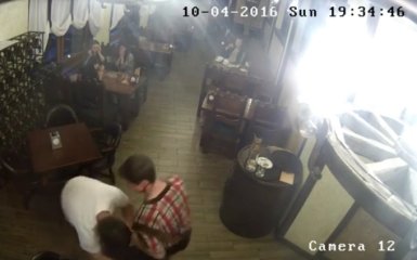 В сети появилось видео пьяного дебоша брата главаря ДНР
