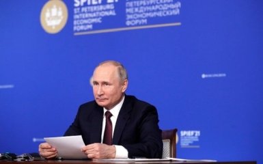 Путин начал жаловаться, что США идут по пути СССР
