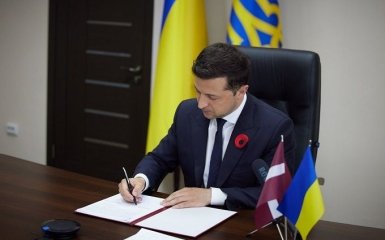 Зеленський ухвалив важливе рішення щодо вступу України в НАТО