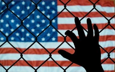 США поновили депортацію громадян РФ – The Guardian
