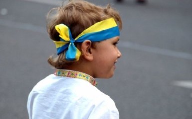 Діти на Донбасі стали тотально проукраїнськими - волонтер навів яскраві приклади