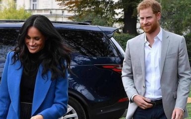 Принц Гарри оконфузился на глазах у Меган Маркл: опубликованы курьезные видео