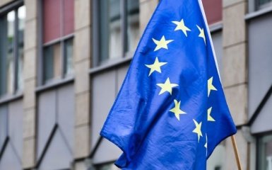 ЄС розгорнуто відповів на ситуацію з блокуванням телеканалів Медведчука