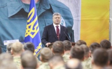 Кровь и дестабилизация: Порошенко рассказал о мотивах протестов в Киеве