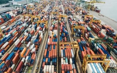 Захід планує майже повністю обмежити експорт до РФ — Bloomberg