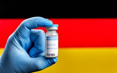 Німеччина послабляє карантин для вакцинованих від коронавірусу