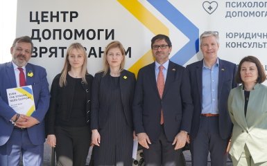 мобільні Центри допомоги врятованим