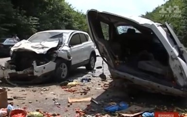 Десять человек пострадали в масштабном ДТП в Виннице: опубликовано видео