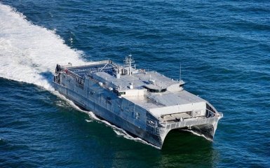 США терміново направили в Чорне море транспортно-десантний корабель ВМС