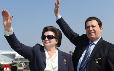 Кобзон проведал Сирию с концертом на российской авиабазе: опубликованы фото