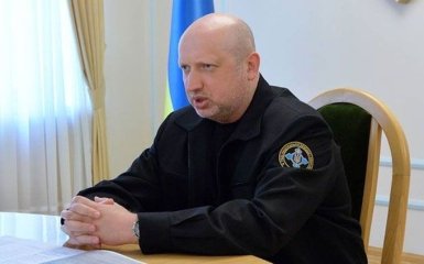 Если бы Россия ударила: Турчинов рассказал о пусках ракет возле Крыма