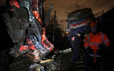 У Москві зіткнулися потяг і електричка, багато постраждалих: з'явилися фото і відео