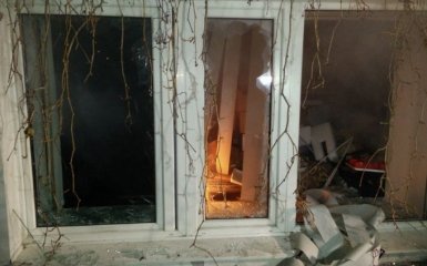 У центрі Києва влаштували погром нібито в офісі Медведчука: з'явилися фото