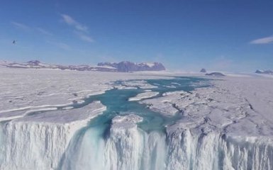 Ученые показали, как тают ледники в Антарктиде: появилось впечатляющее видео