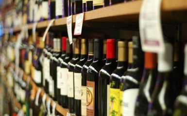 Мер Сум перевіряє міські супермаркети на наявність контрабанди