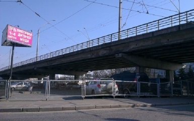 У Києві з 1 червня закриють для проїзду шляхопровід поблизу Нивок