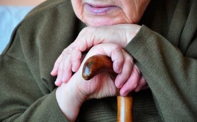 Провели спецоперацію: соцмережі шокував випадок з пенсіонеркою в Росії