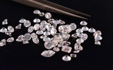 НАЗК внесло одного з найбільших у світі виробників діамантів до списку спонсорів війни