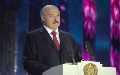 Лукашенко погрожує ввести війська в Україну