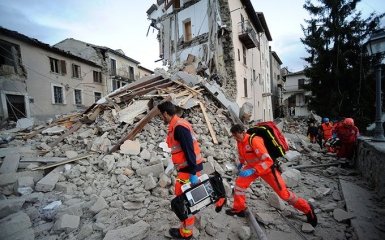 В Италии растет число жертв страшного землетрясения: появились новые видео