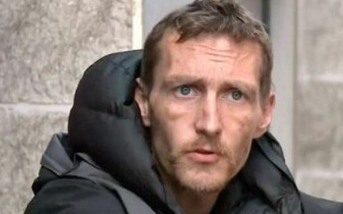 Теракт в Манчестере: бездомный, который помог пострадавшим, получил жилье и звания героя