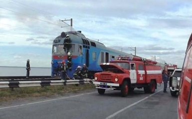 Под Черкассами вспыхнул поезд с пассажирами: появились фото и видео