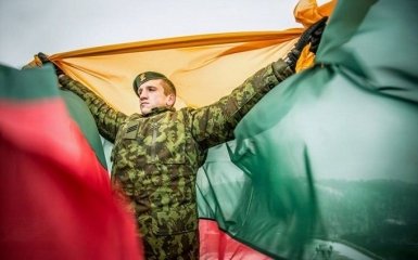 Страна НАТО определилась, как ответить на вторжение войск Путина - The Guardian