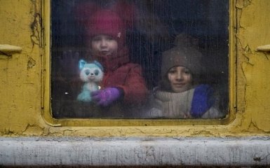 Росіяни планують вивезти понад 2,7 тис дітей з Луганської області