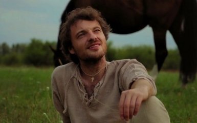 Французский певец восхитил клипом на украинскую песню: опубликовано видео