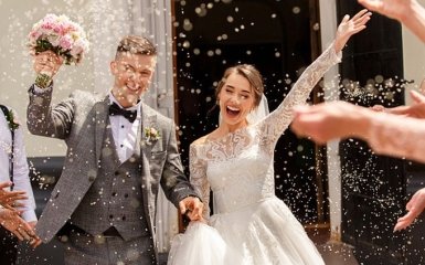 Найбільш вдалі дати для весілля у 2022 році — календар за місяцями та знаками зодіаку