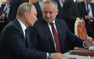 Додон рішуче пішов проти Санду на догоду Путіну