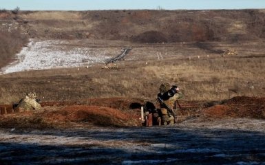 Российские наемники открыли огонь вблизи Станицы Луганской