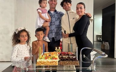 Роналду и семья