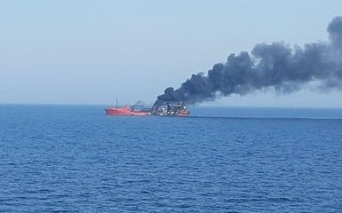 Росія обстріляла два іноземних кораблі біля порту Південний