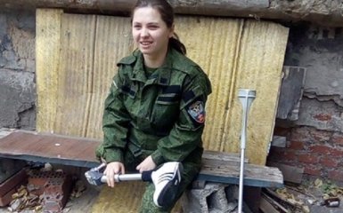 Бойовики ДНР плюнули на свою ж покалічену снайпершу: опубліковані фото