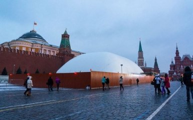 Викрита масштабна крадіжка Росією даних про COVID-вакцини в ЄС