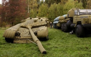 Сотні одиниць "знищеної" Росією української воєнної техніки були муляжами — CNN