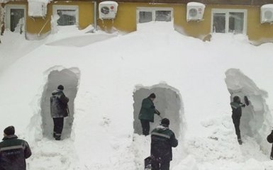 На Японію обрушилися аномальні снігопади, є жертви