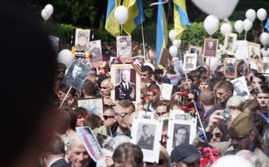Сутичка в центрі Києва: з'явилося нове відео