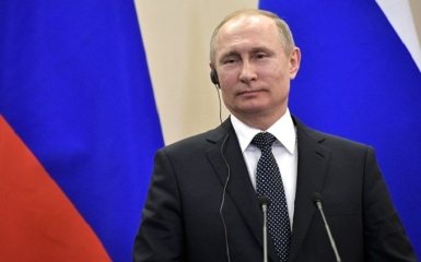 Команда Путіна висилає американського посла та 10 дипломатів